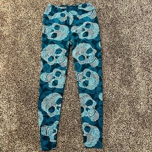 Original Lularoe paisley skulls OS